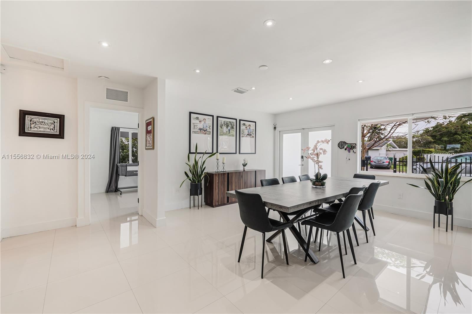 BIRD ROAD TERRACE - Residential