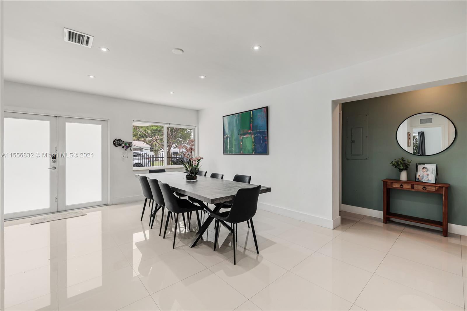 BIRD ROAD TERRACE - Residential