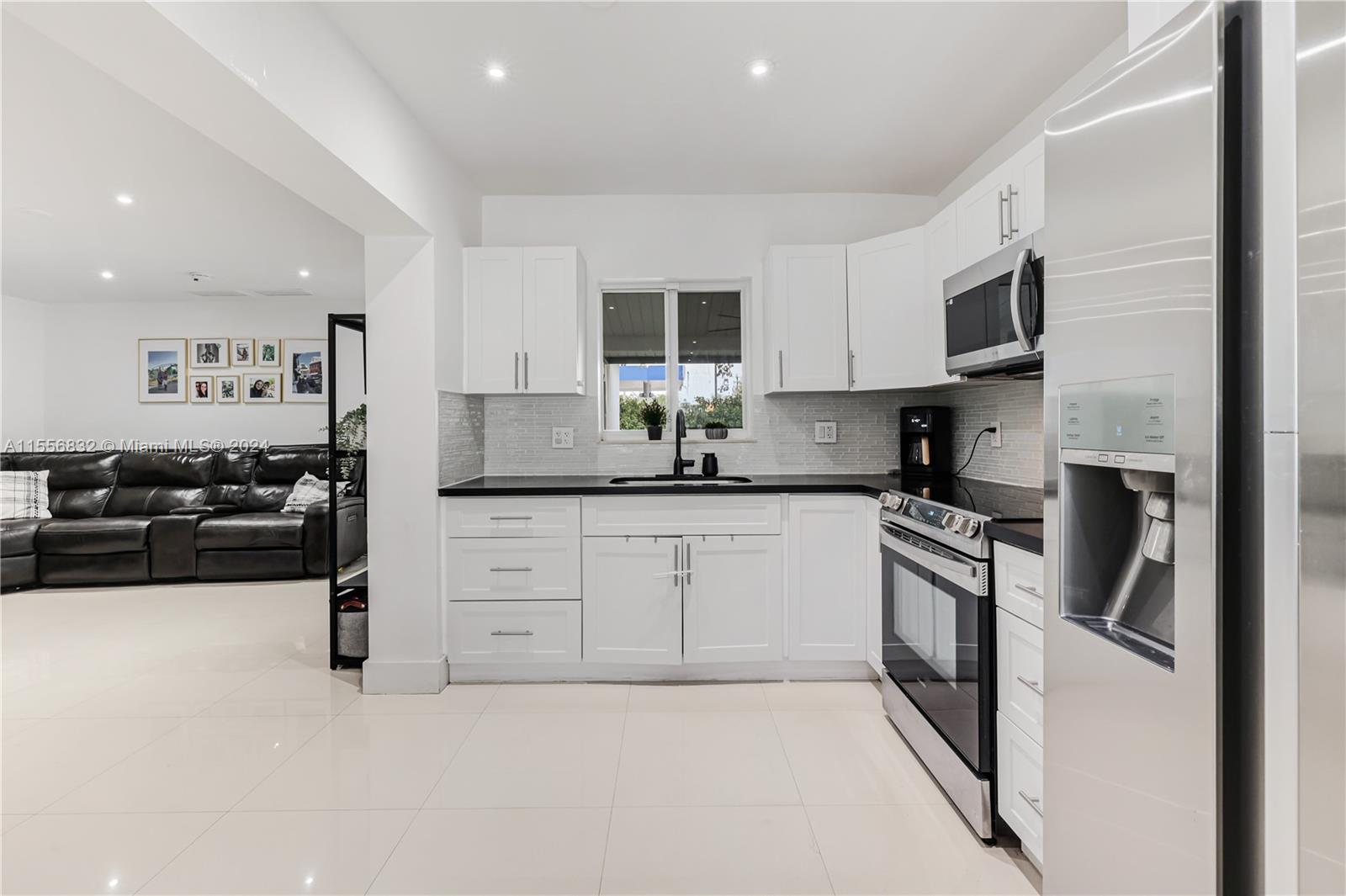 BIRD ROAD TERRACE - Residential