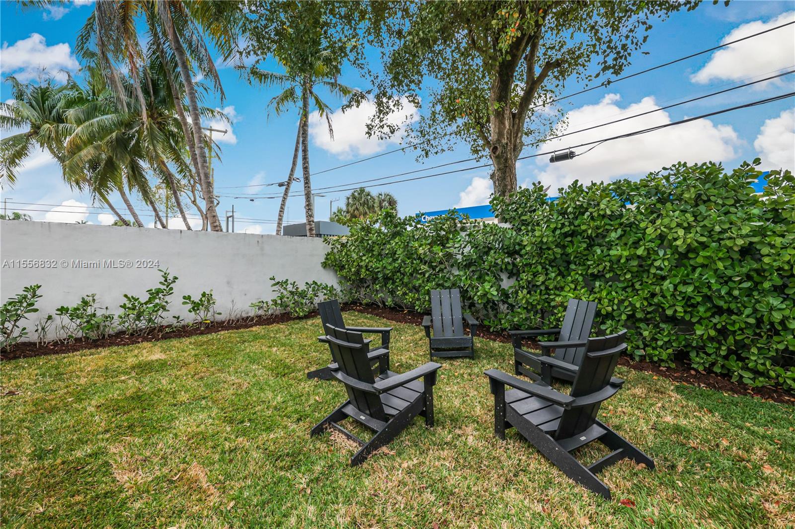 BIRD ROAD TERRACE - Residential