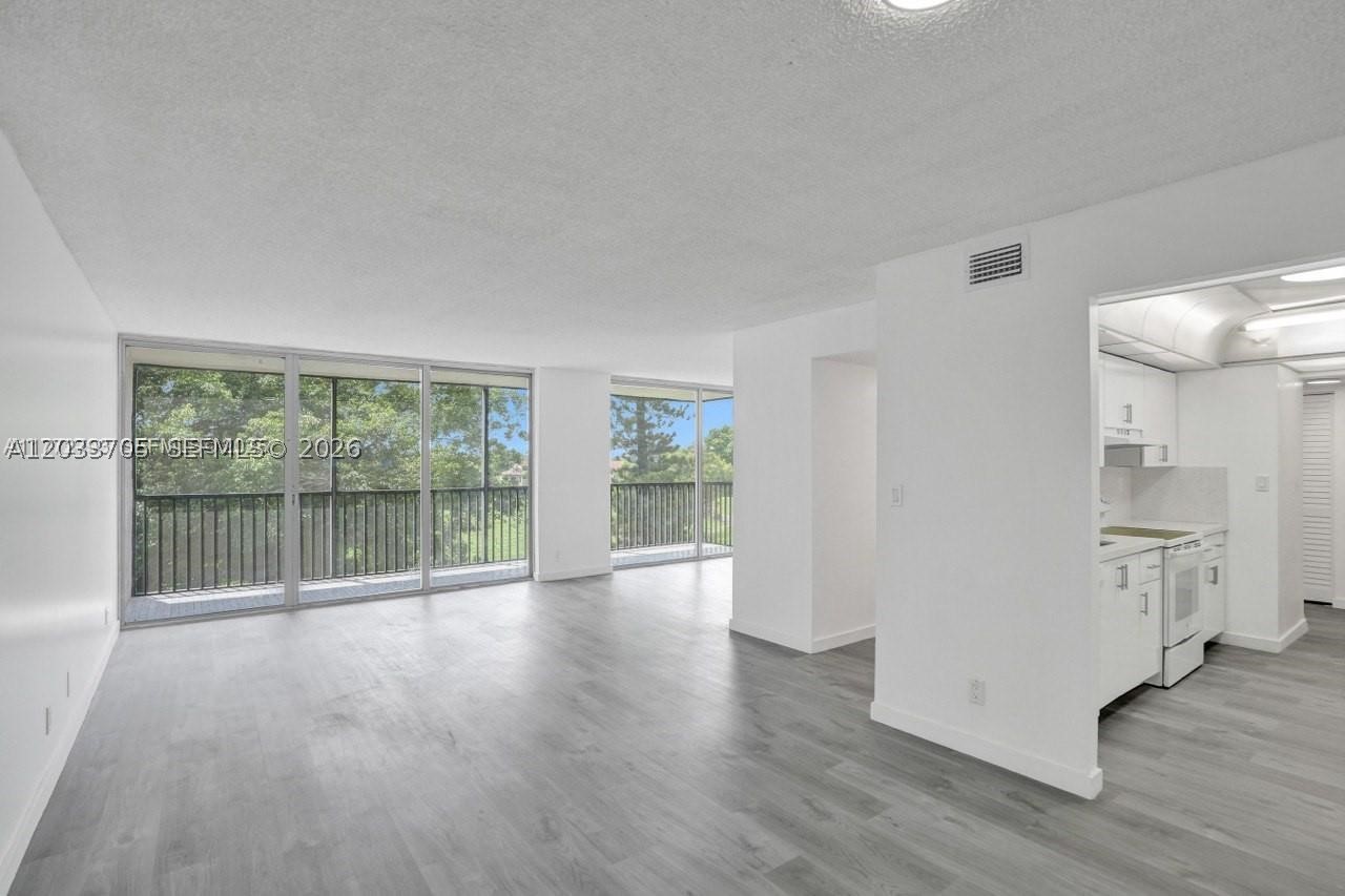 CONDOMINIUM 1 OF ENVIRON - Residential
