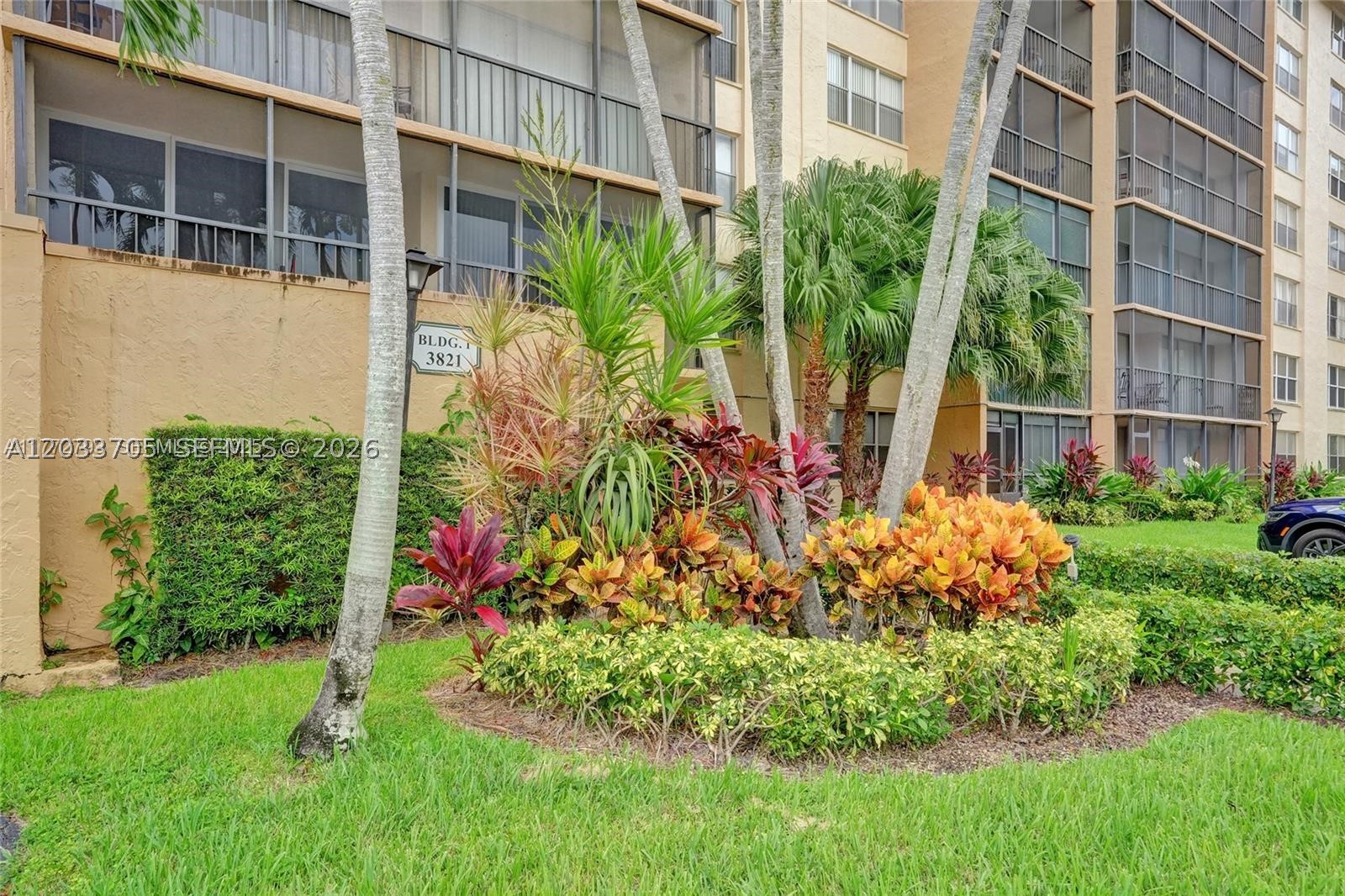 CONDOMINIUM 1 OF ENVIRON - Residential