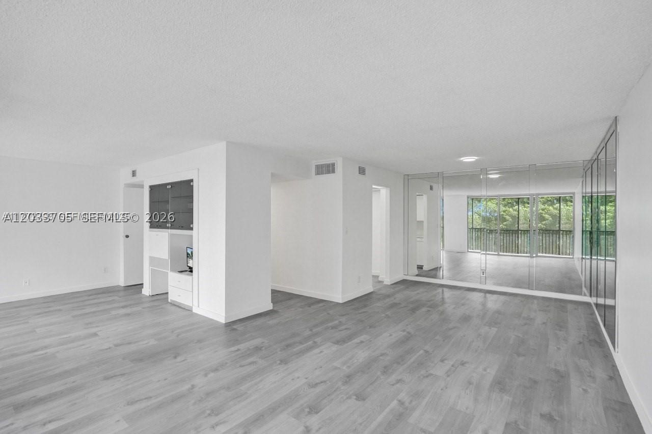 CONDOMINIUM 1 OF ENVIRON - Residential