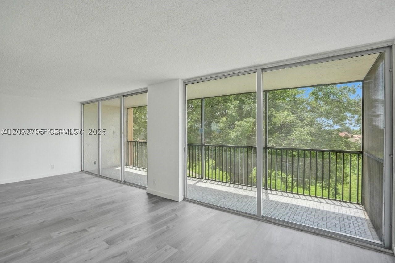 CONDOMINIUM 1 OF ENVIRON - Residential