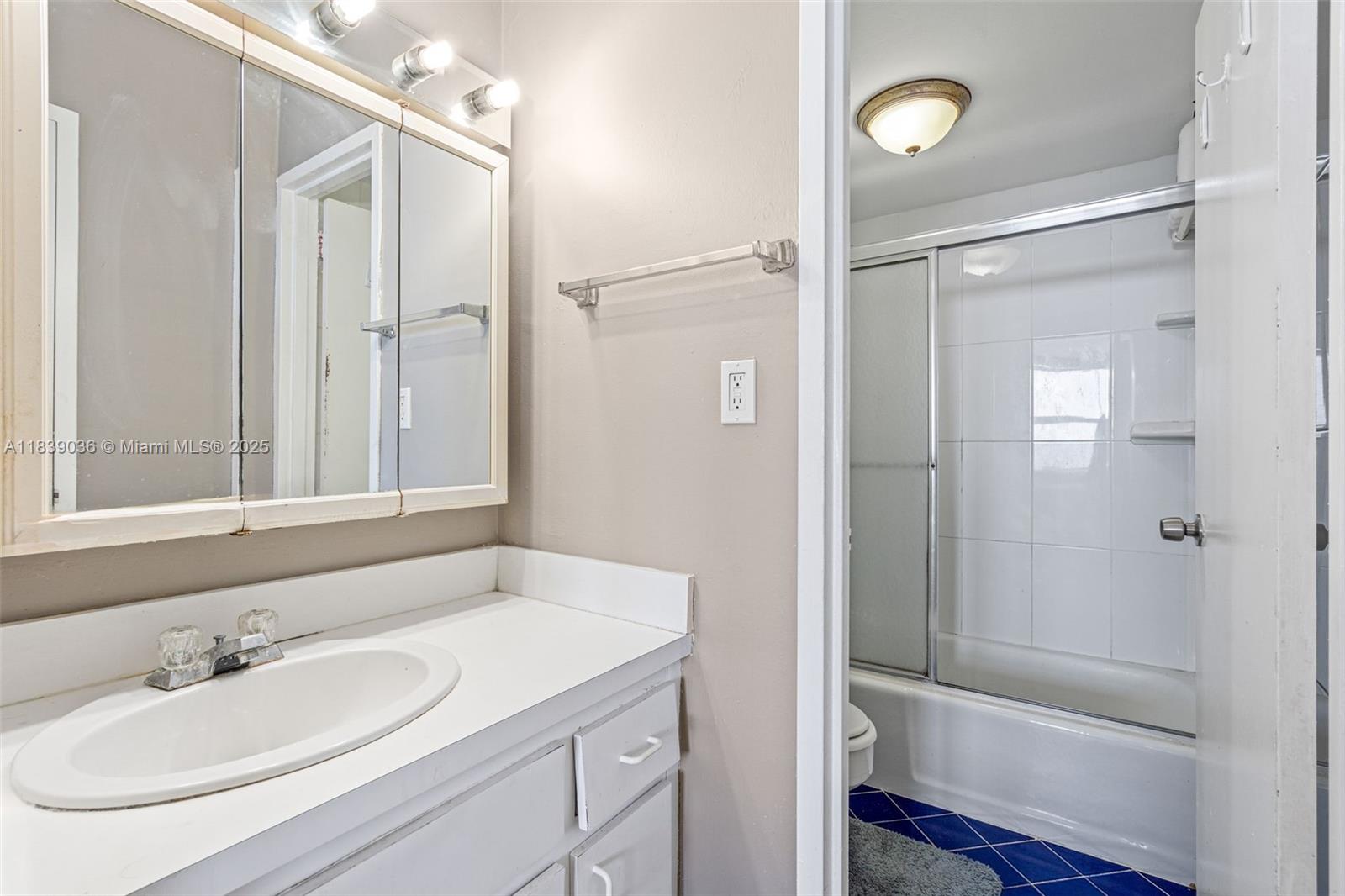 TRITON TOWER CONDO - Residential