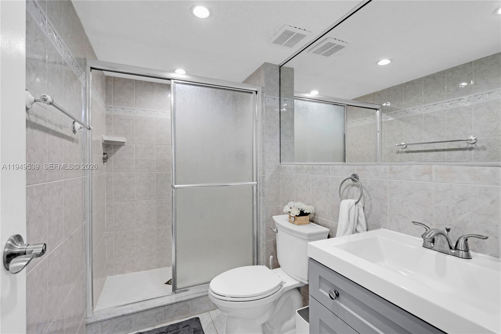 CORONADO CONDO- TOWER II - Residential