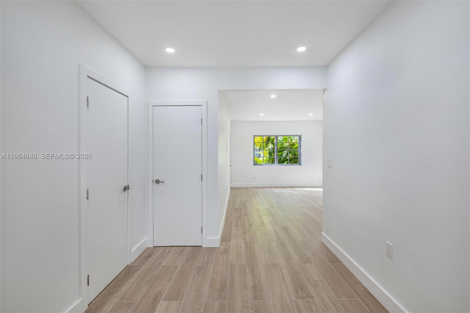 LINCOLN ROAD VILLAS SOUTH - Residential