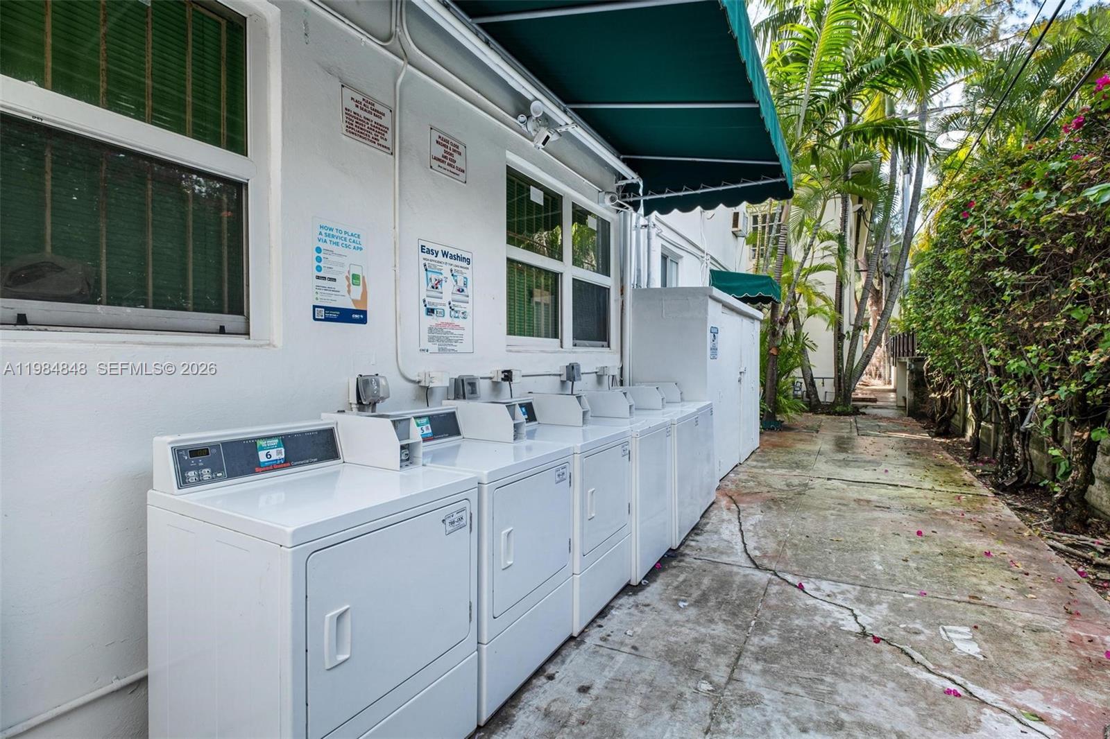 LINCOLN ROAD VILLAS SOUTH - Residential