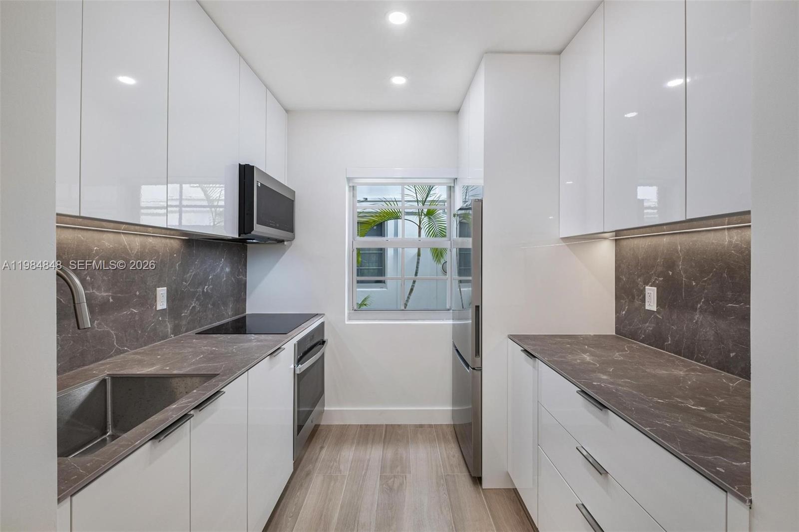 Beautifully renovated 1-bedroom in a classic Art Deco building just steps from Lincoln Rd. Bright, clean, and thoughtfully upgraded with a modern kitchen, updated bathroom, and great natural light throughout. Feels like a true home, not a typical flip. Perfect for someone looking to live in a well-done space in one of the best areas of South Beach.