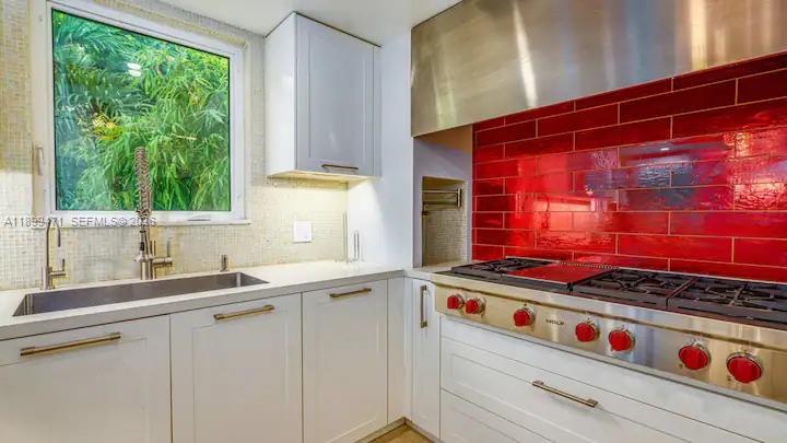 HOLLYWOOD BEACH - Residential