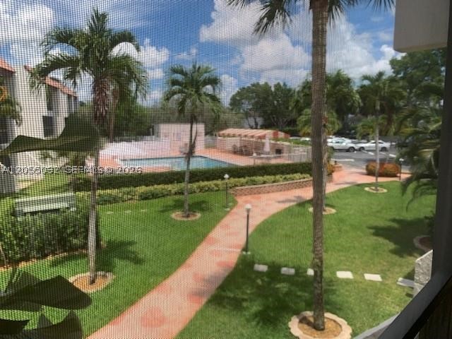 RACQUET CLUB APTS AT BONA - Residential