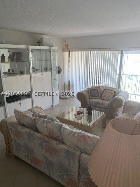 Very nice unit/condo. Located in Weston/Bonaventure area. Laminated floors and tile. Elevator Bldg .
Bright open floor. Screened balcony. New washer and dryer. New roof and elevator. Enjoy the Town Center Club with lots of amenities.  Ret right away. No rental restrictions. Nice community pool.
Close to highways. Best schools. Enjoy the beautiful Town Center in WEston with lots of restaurants and shopping. Close to sawgrass mills.