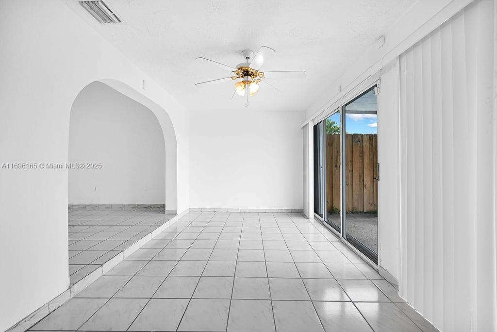 C-WEST LAKES OF THE MEADO - Residential