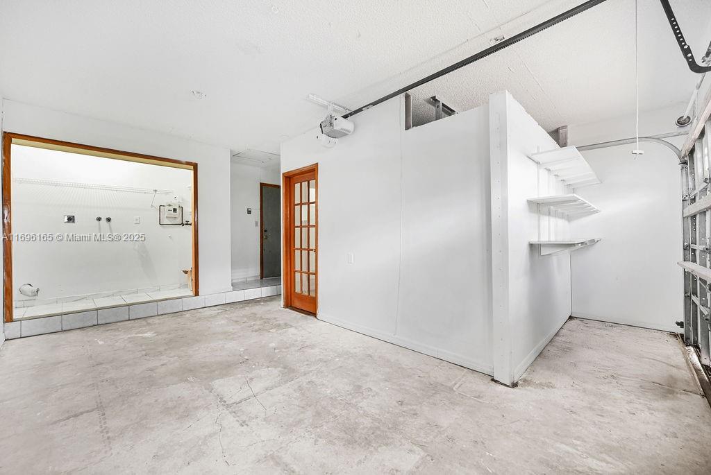 C-WEST LAKES OF THE MEADO - Residential