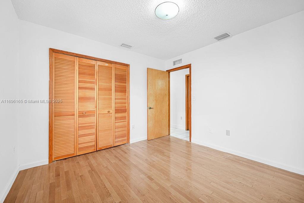 C-WEST LAKES OF THE MEADO - Residential