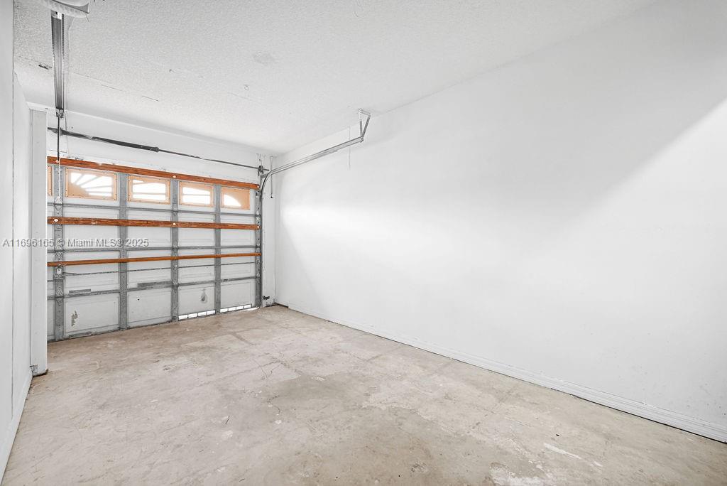 C-WEST LAKES OF THE MEADO - Residential
