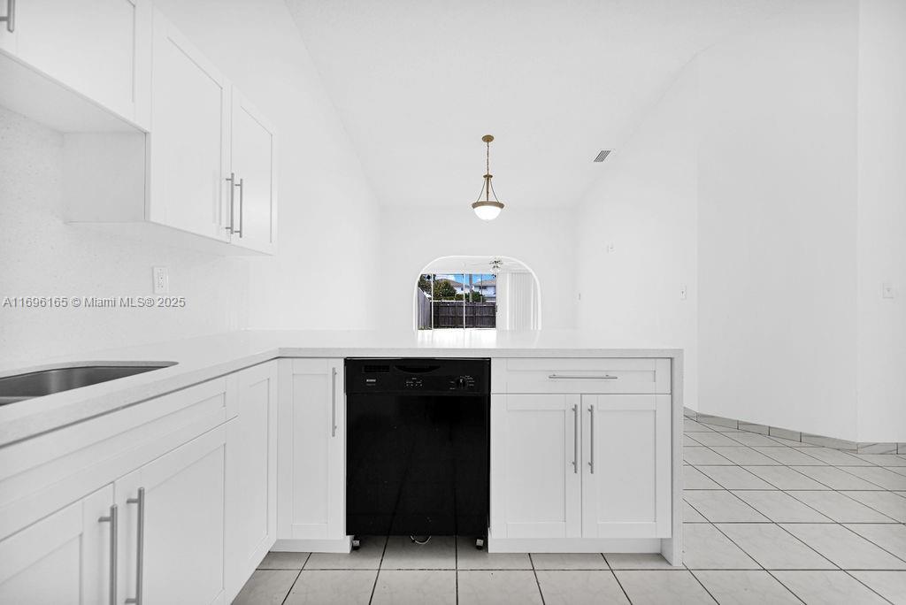 C-WEST LAKES OF THE MEADO - Residential