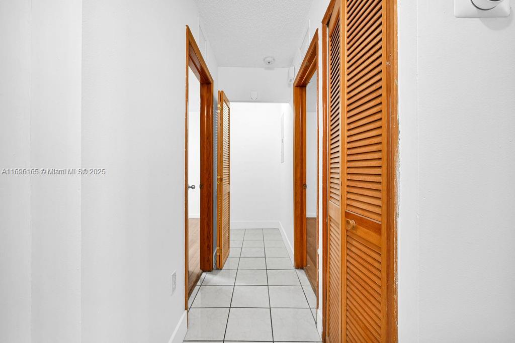 C-WEST LAKES OF THE MEADO - Residential