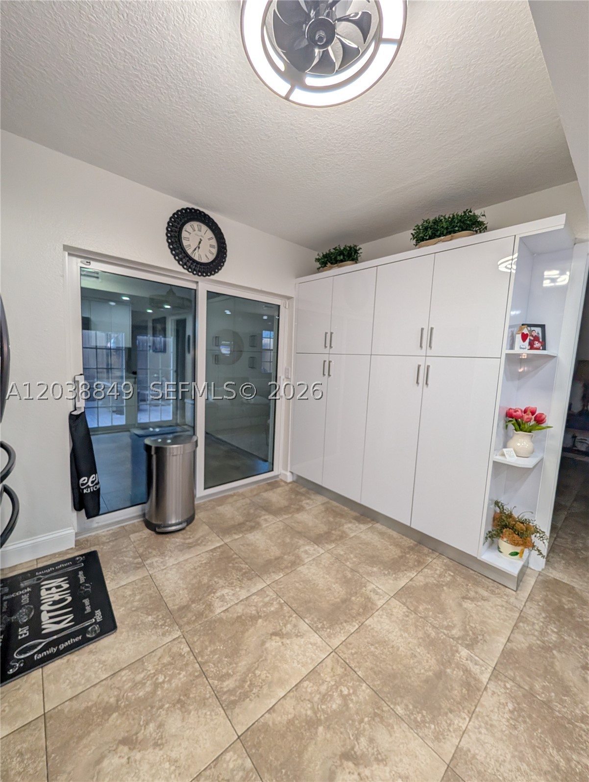 SAN MATEO NORTH CONDO - Residential