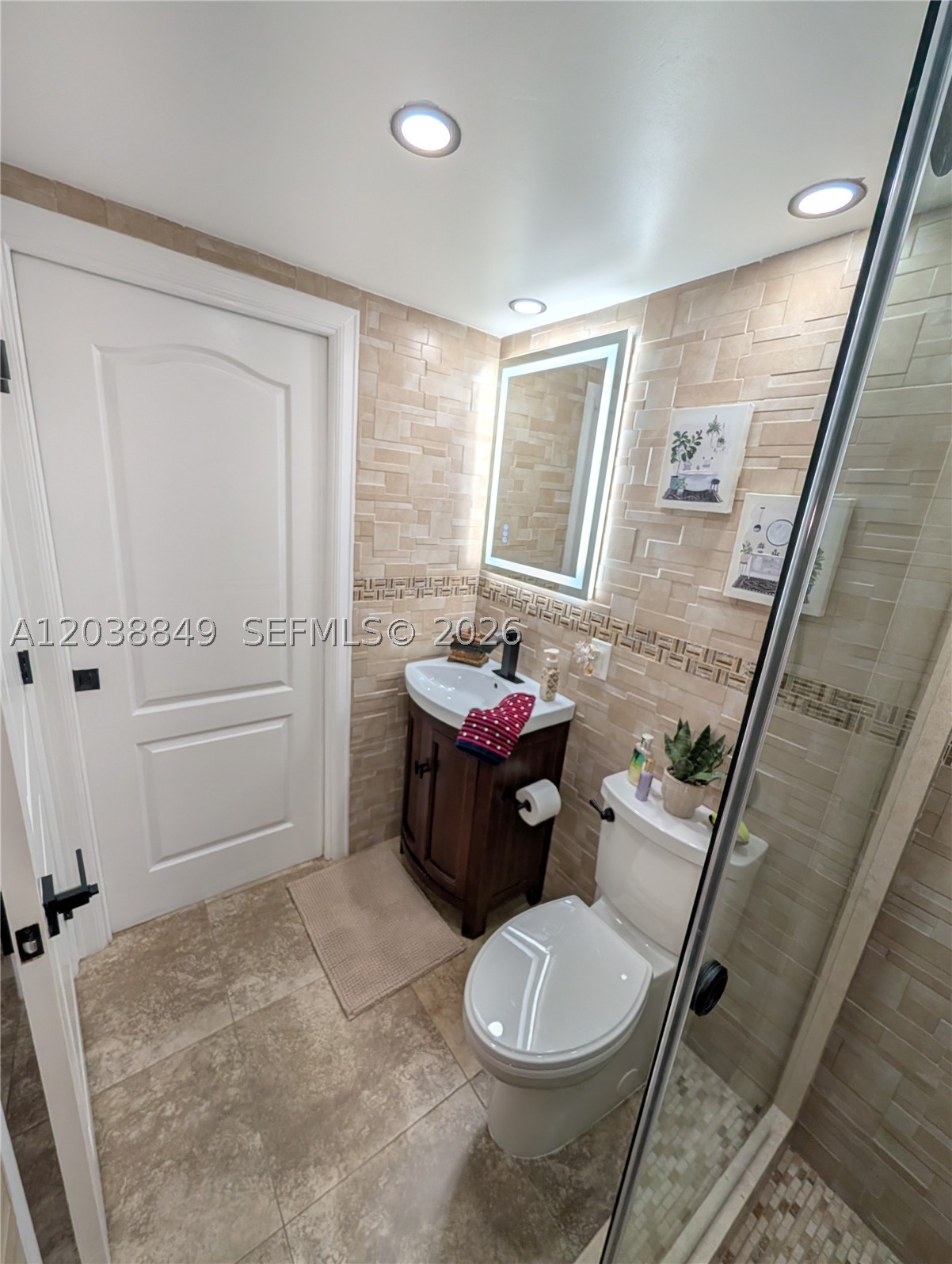 SAN MATEO NORTH CONDO - Residential