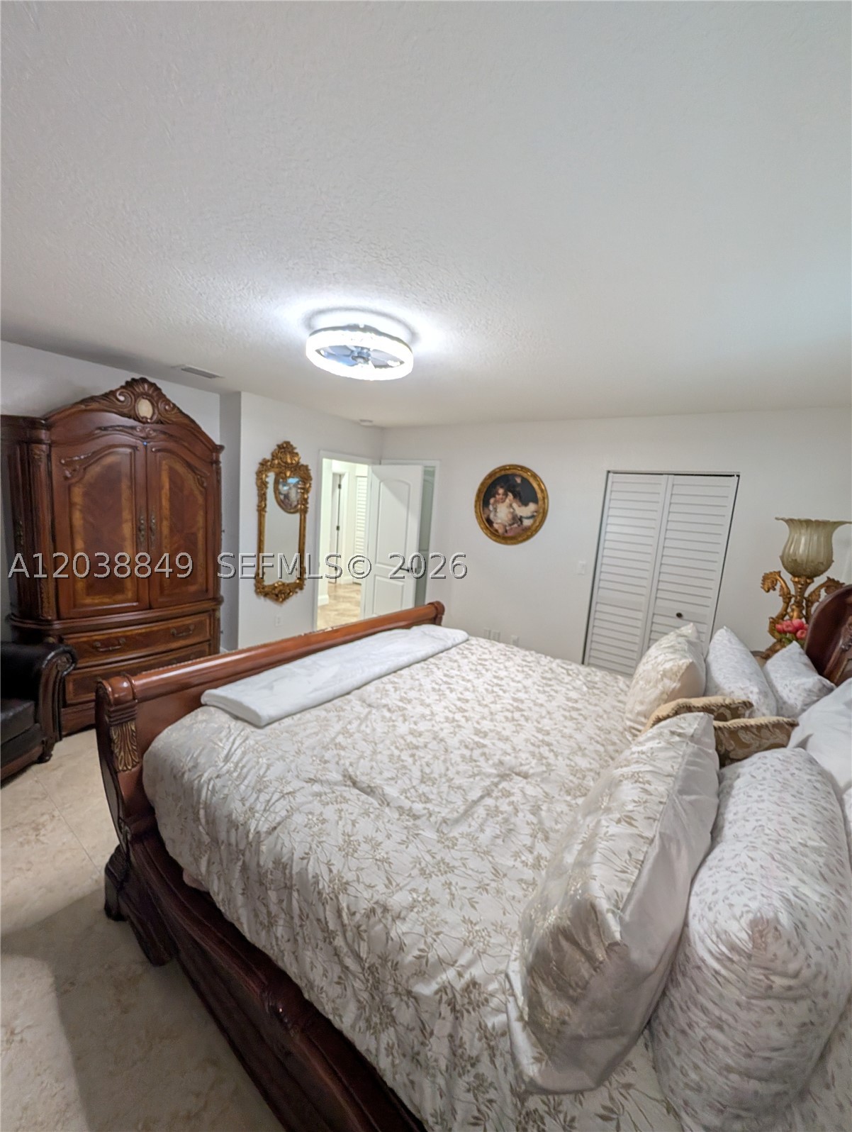 SAN MATEO NORTH CONDO - Residential