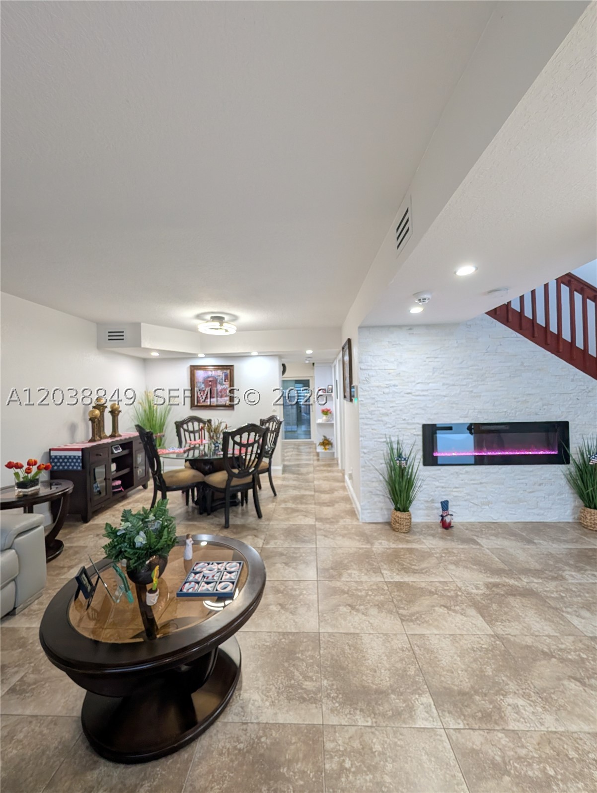 SAN MATEO NORTH CONDO - Residential