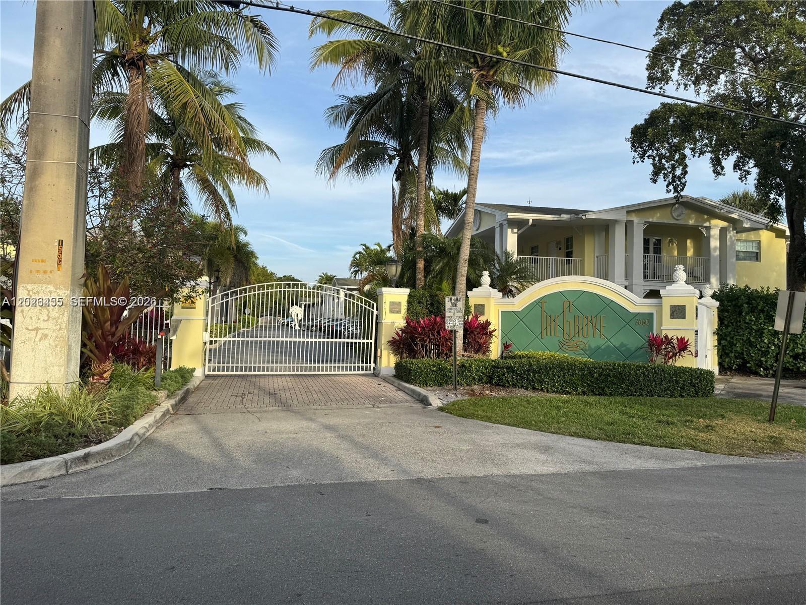 GROVE AT WILTON MANORS CO - Residential Lease