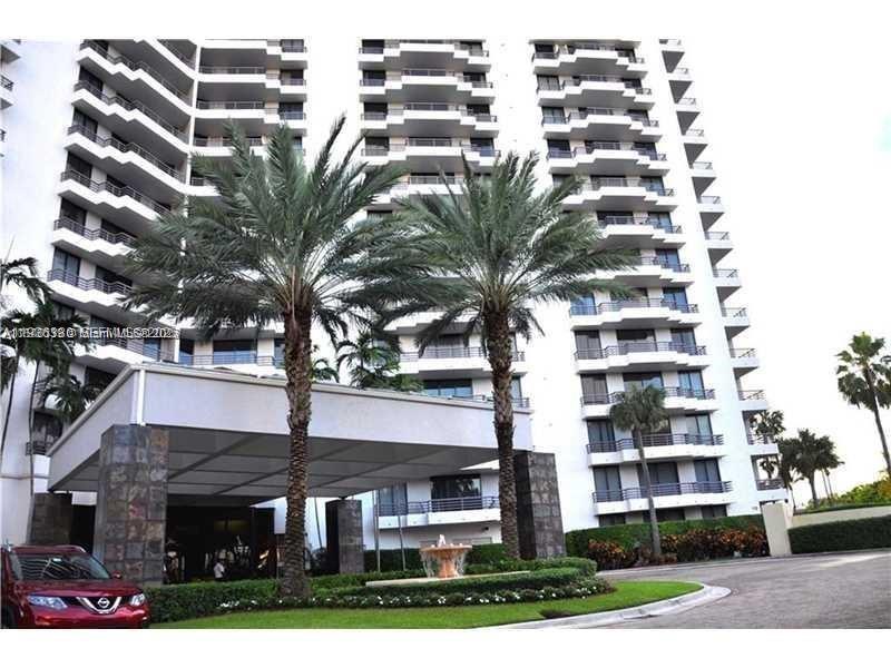 BEAUTIFUL CORNER UNIT IN AVENTURA, 2/2 PLUS DEN. WALKING DISTANCE TO AVENTURA MALL AND A FEW MINUTES TO THE BEACH. THIS UPDATED UNIT HAS THREE BALCONIES WITH PARK AND SUNSET VIEWS, BEAUTIFUL TILED FLOORS, GREAT KITCHEN , STAINLESS STEEL APPLIANCES, A LOT OF CLOSETS, WASHER AND DRYER INSIDE UNIT, RENT INCLUDES: CABLE, INTERNET, WATER,GARBAGE, . AMENITIES INCLUDE 24HR VALLET, CONCIERGE, TENNIS, POOL, EXERCISE ROOM AND MORE.TENANT OCCUPIED UNTIL 08/31/2026. TENANT PAYS $2600.00 PER MONTH. Agents: Please, read Broker remarks. THERE WERE 2 RECENT SALES IN SALE BUILDING ABOUT ASKING PRICE, BUT THEY ARE LESSER SQ FOOTAGE.