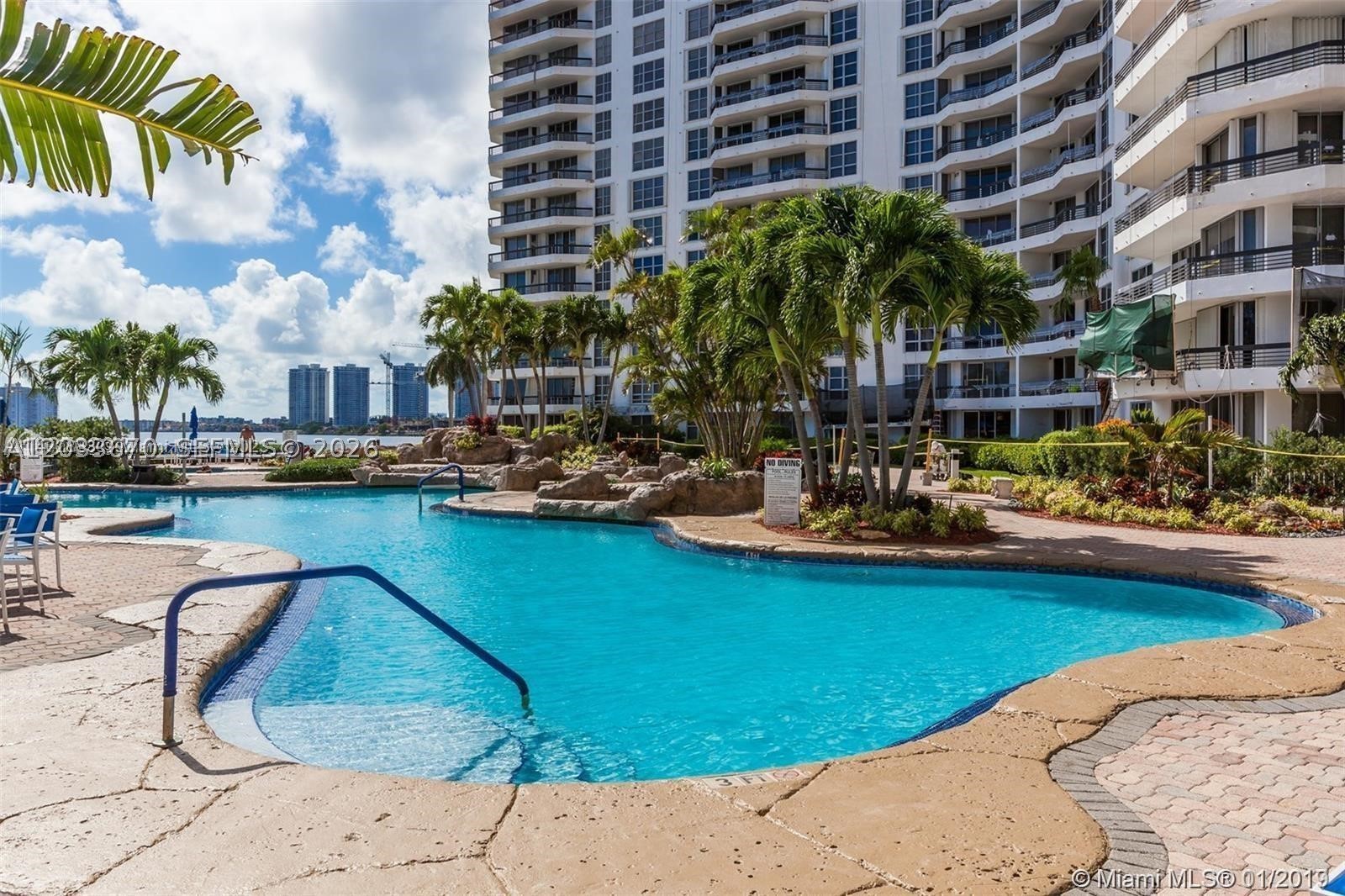 MYSTIC POINTE CONDO NO TW - Residential
