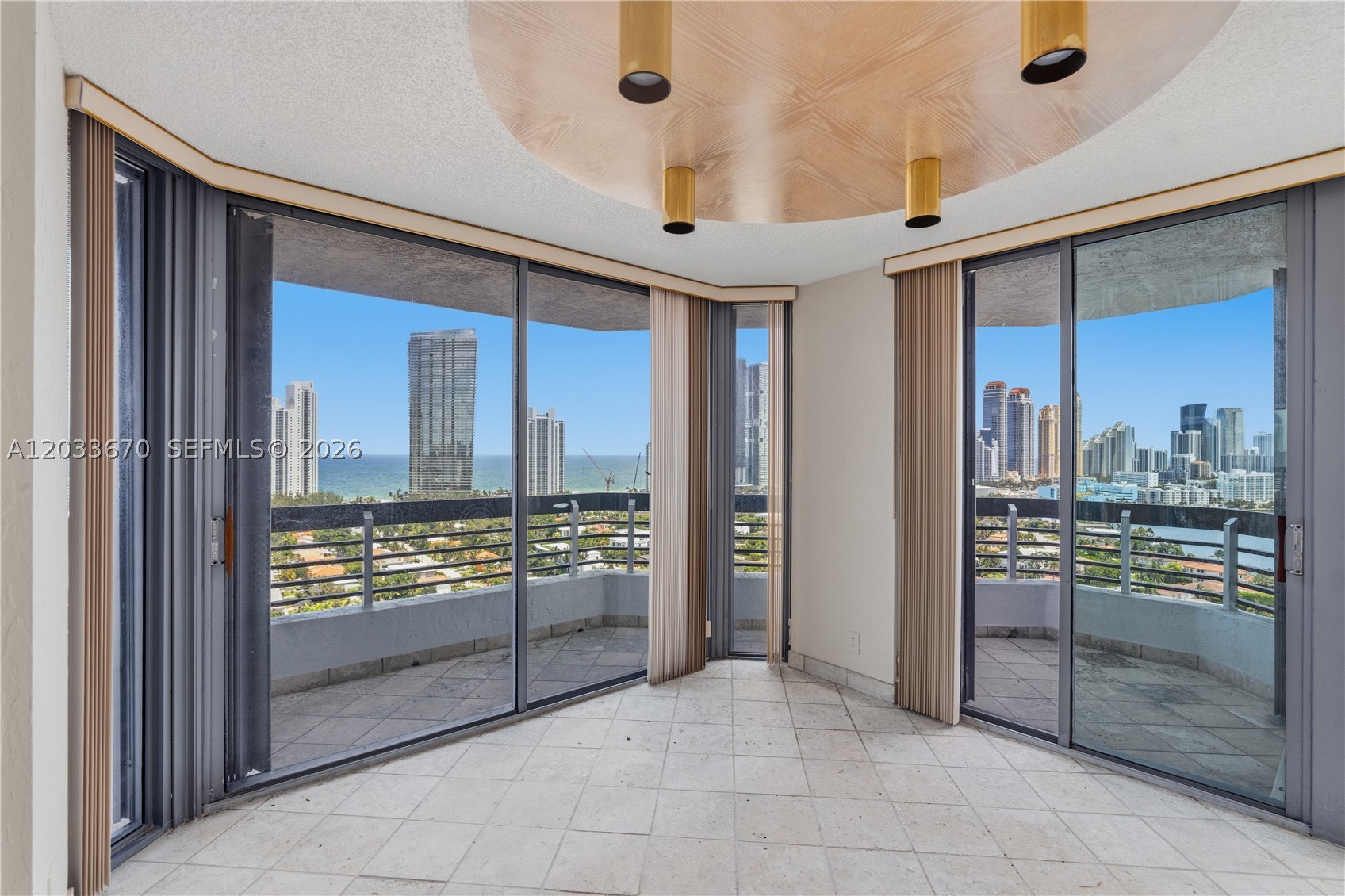 MYSTIC POINTE CONDO NO TW - Residential