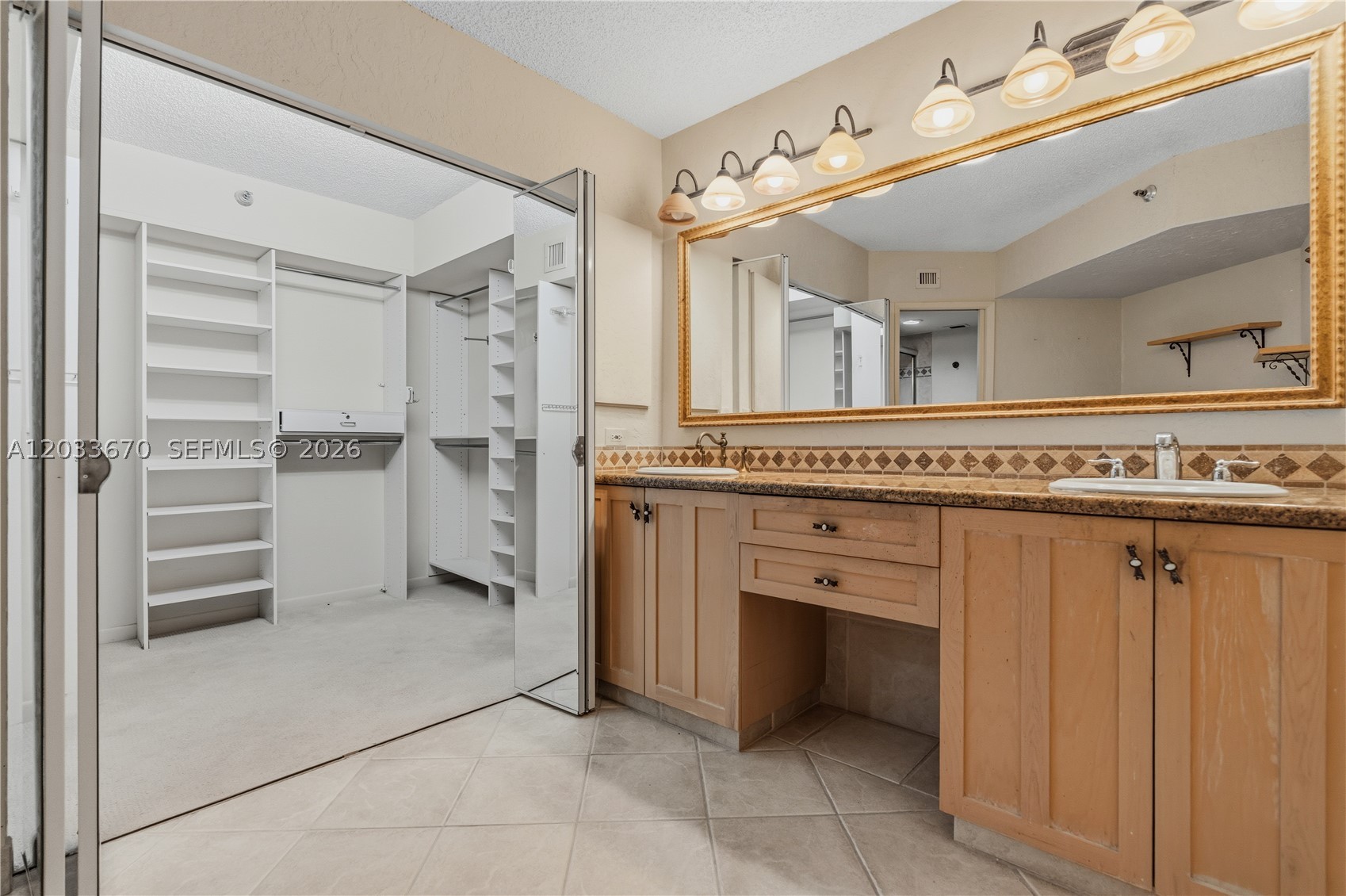 MYSTIC POINTE CONDO NO TW - Residential