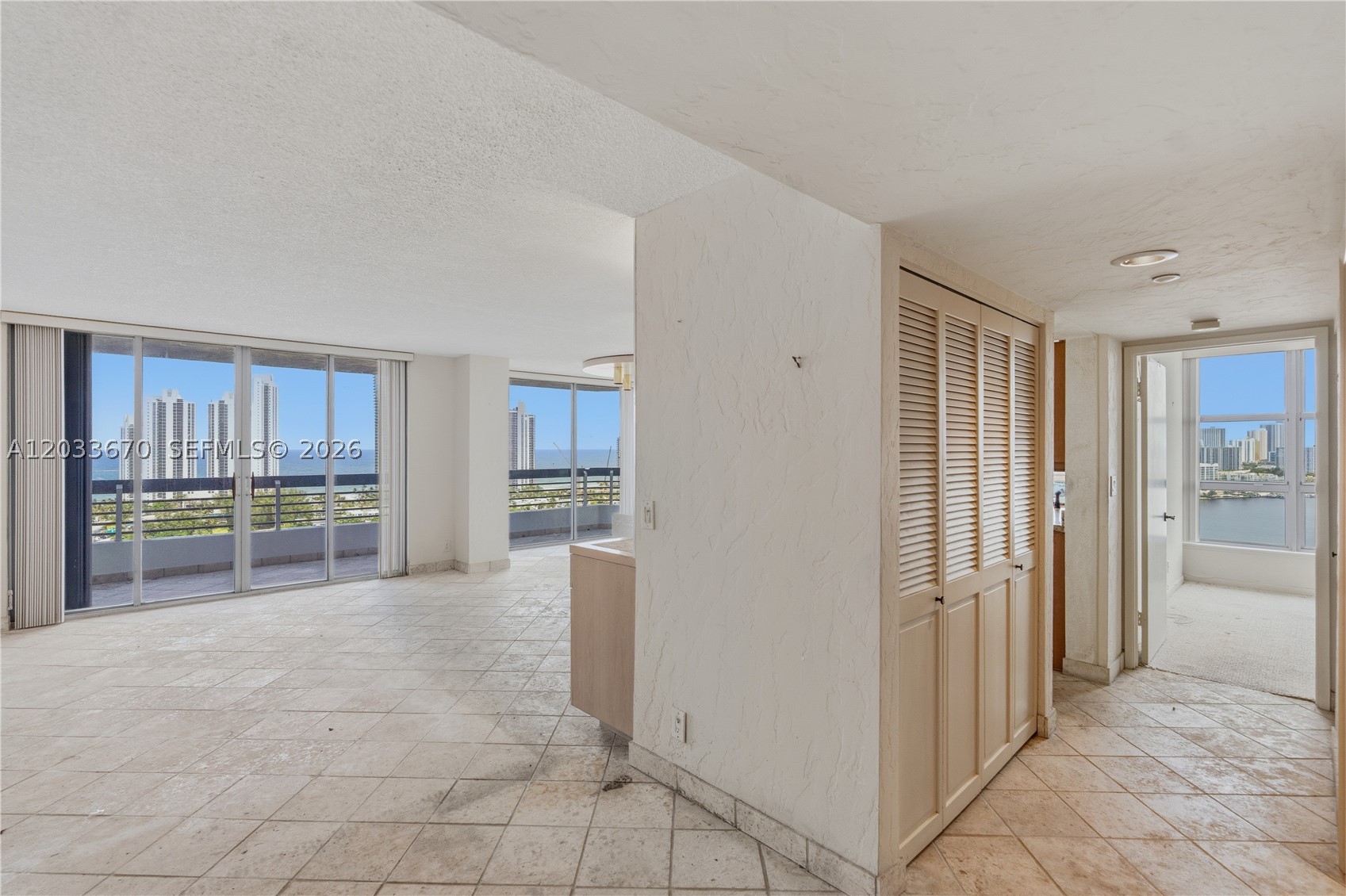 MYSTIC POINTE CONDO NO TW - Residential