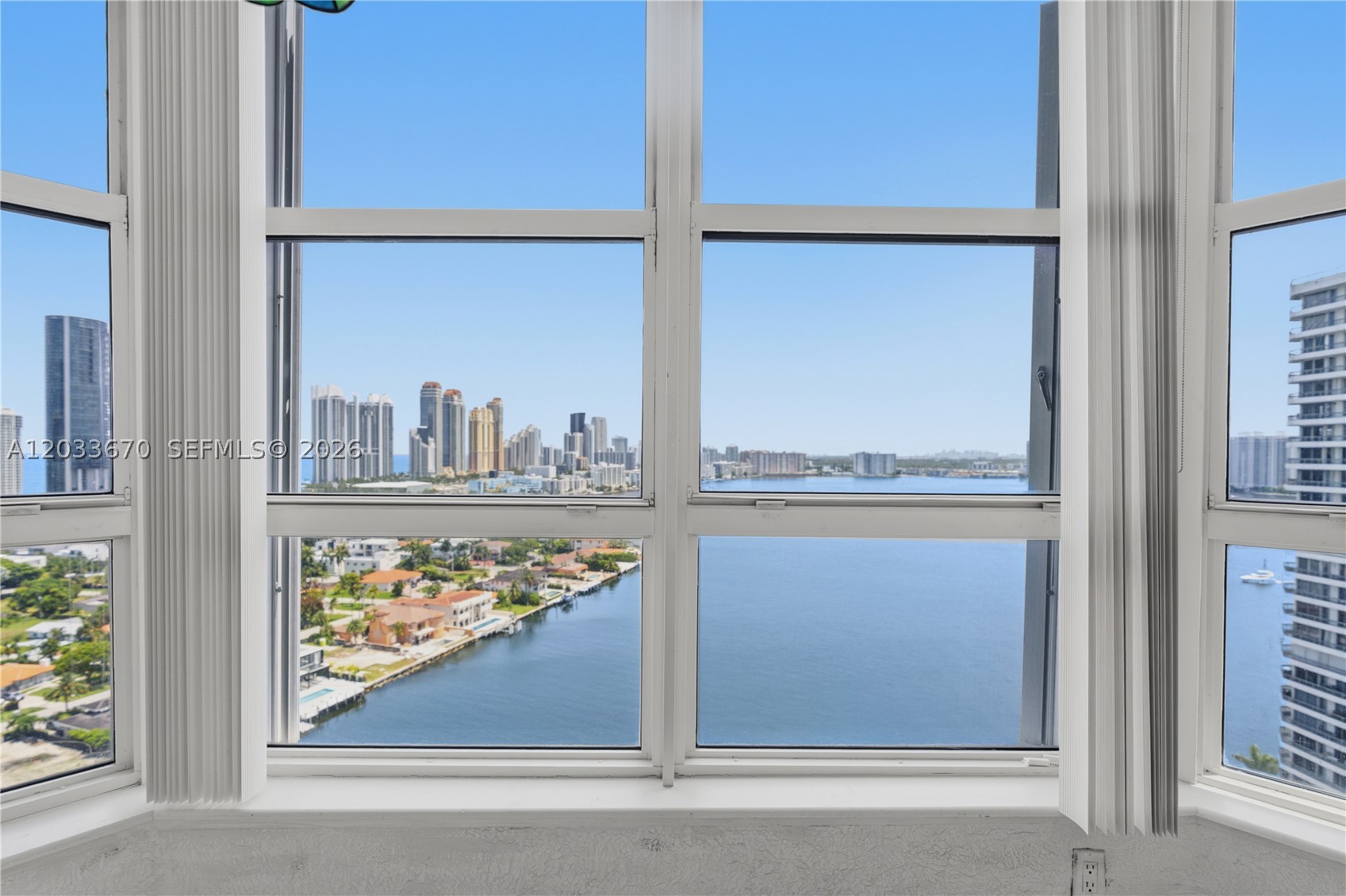 MYSTIC POINTE CONDO NO TW - Residential