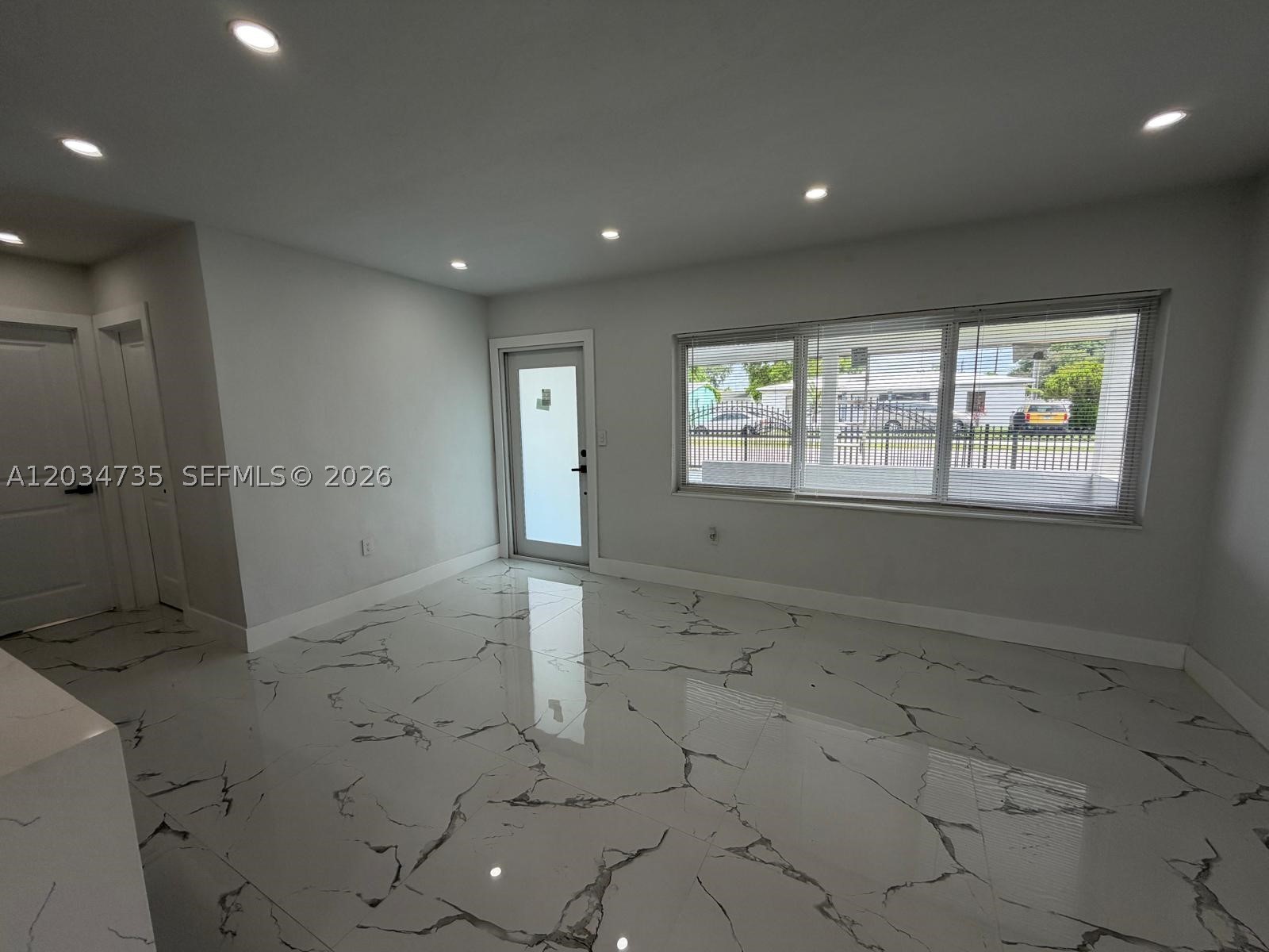 GOLDEN HIGHLANDS EST - Residential