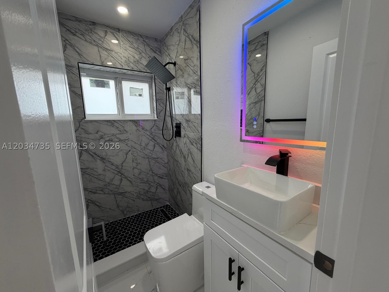 GOLDEN HIGHLANDS EST - Residential