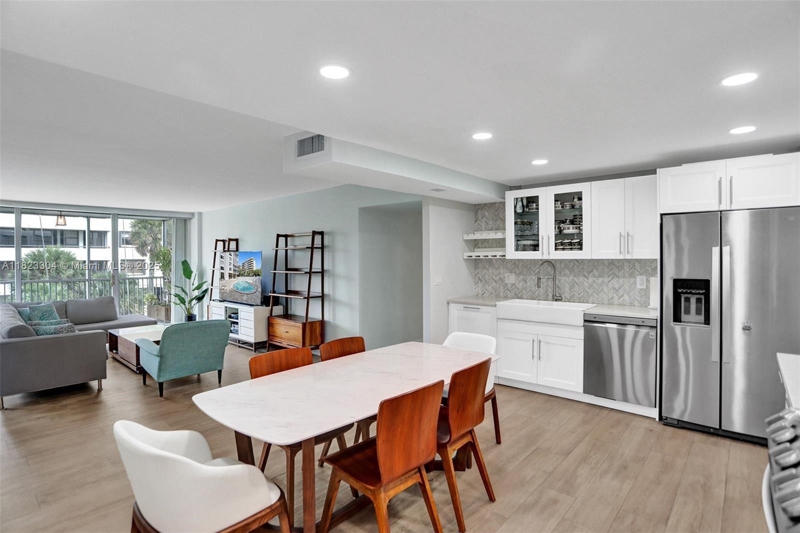 ISLAND BREAKERS CONDO - Residential Lease