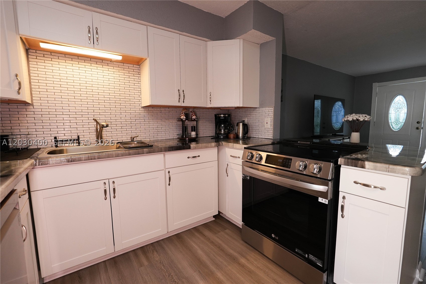 OCEAN VIEW SUBDIVISION RE - Residential Lease