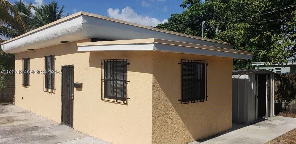 LAWNDALE 3RD ADDN - Residential Income