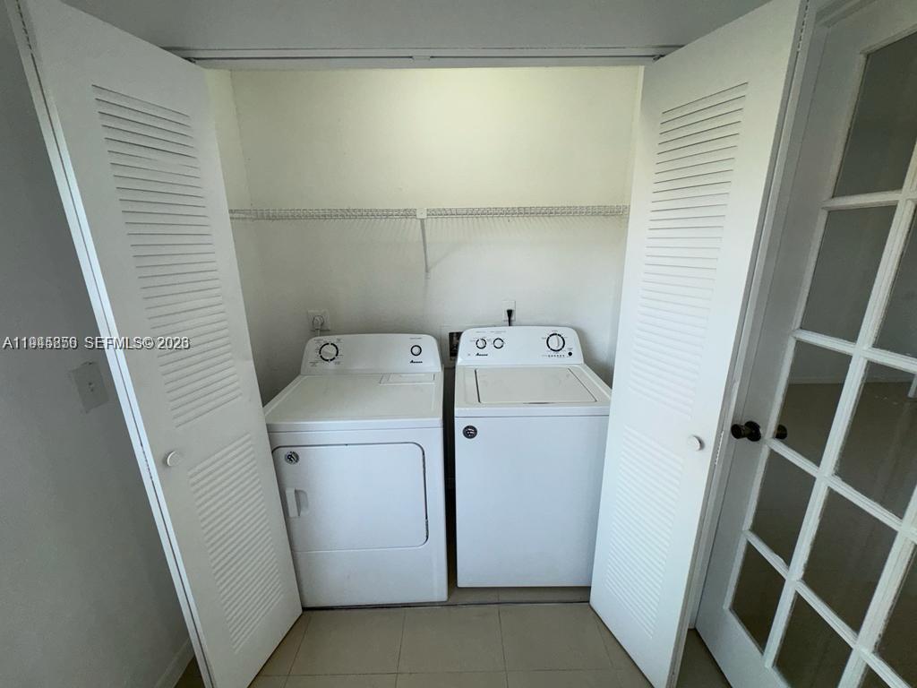 CORAL KEY CONDO - Residential