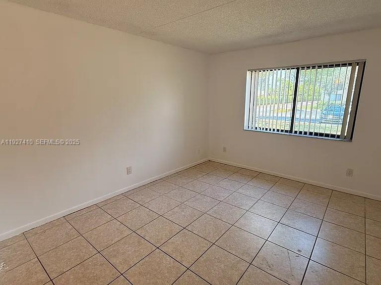 HAMPTON COURT CONDO - Residential