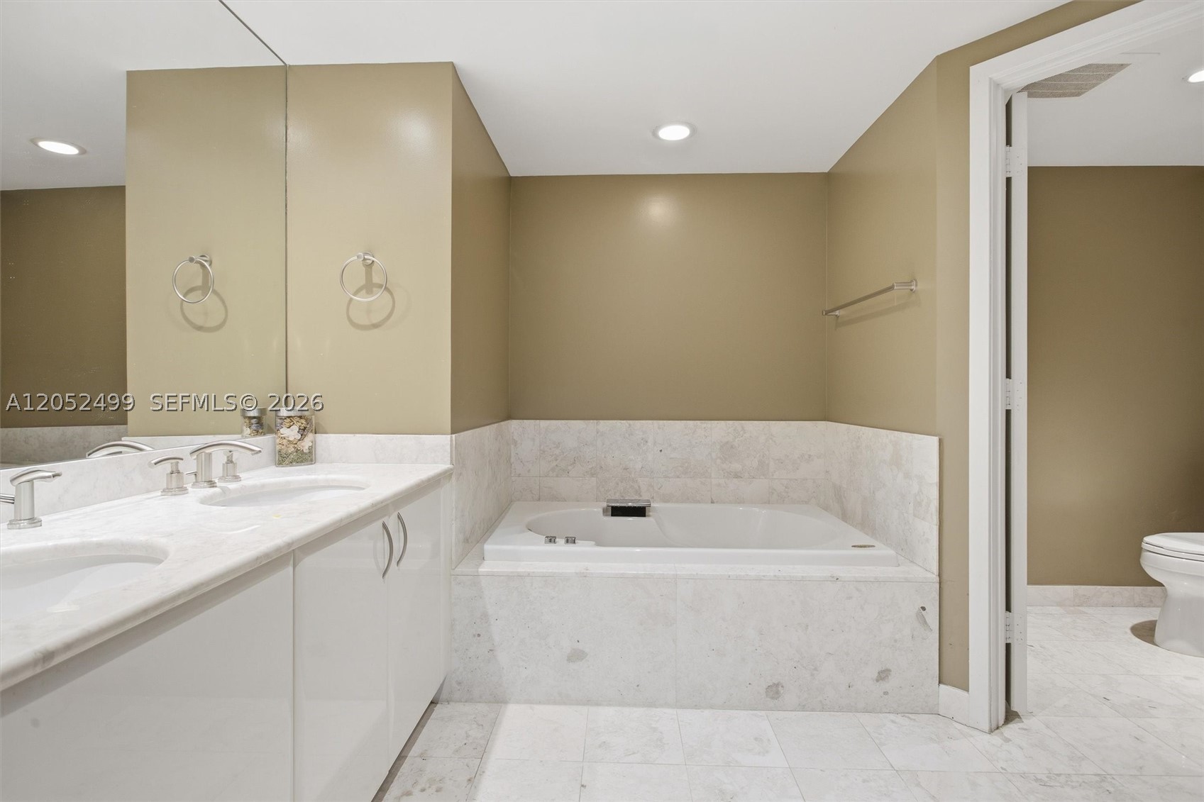 Jade Residence at Brickell - Residential