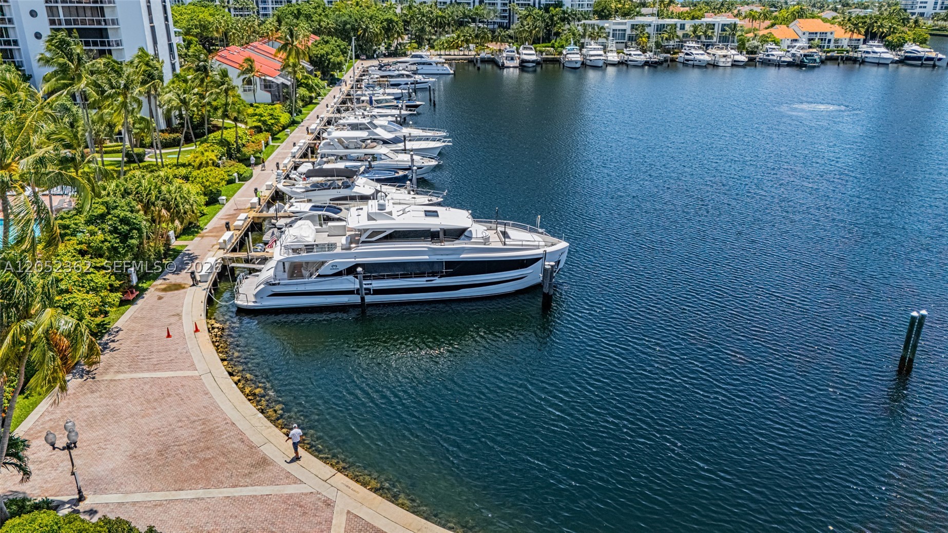 HARBOR TWS AT THE WATERWA - Residential
