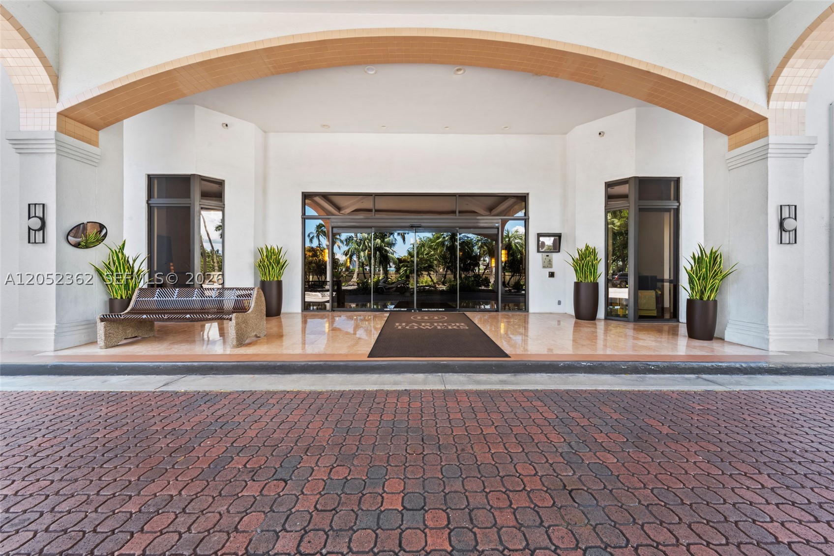 HARBOR TWS AT THE WATERWA - Residential