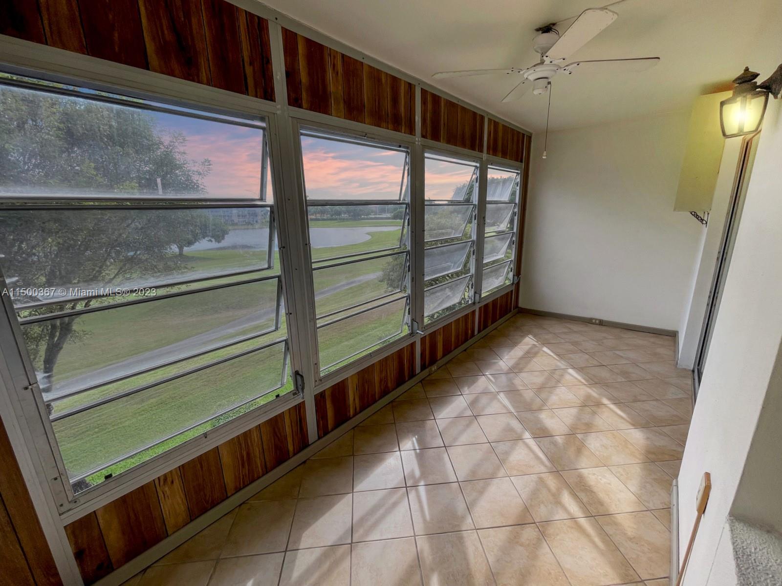 NEW HAMPTON CENTURY VILLAG - Residential