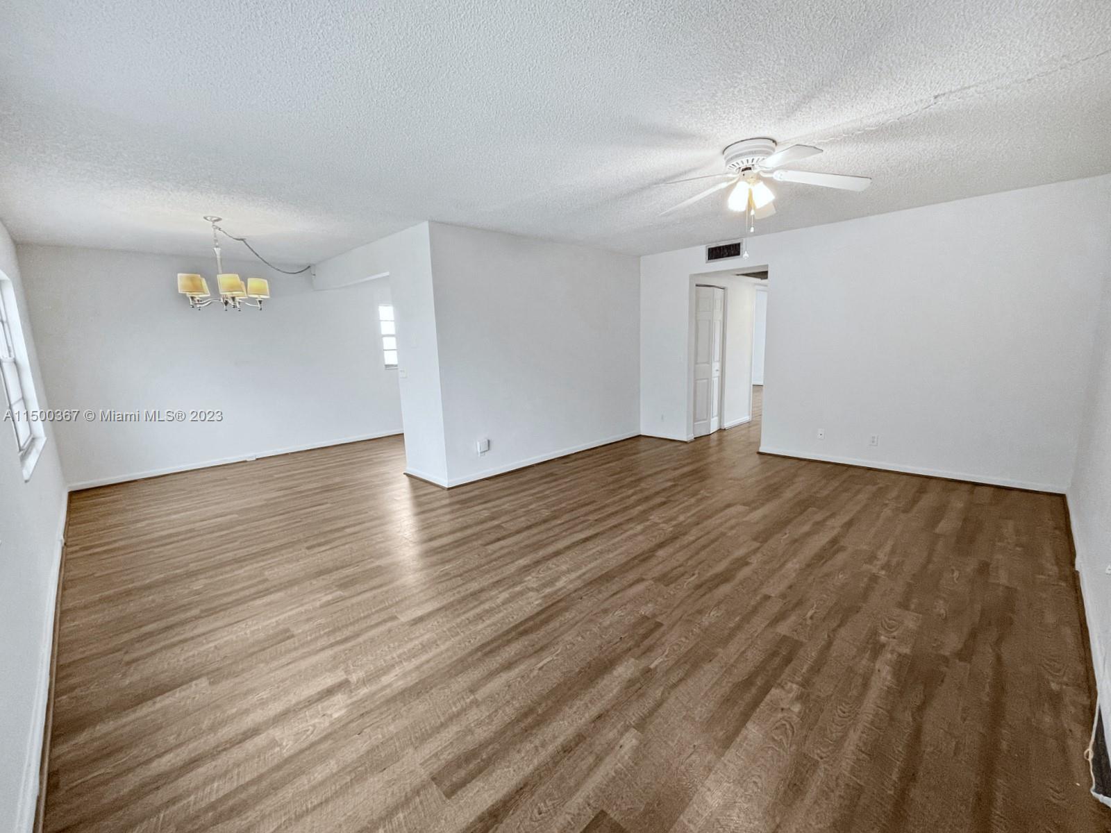 NEW HAMPTON CENTURY VILLAG - Residential