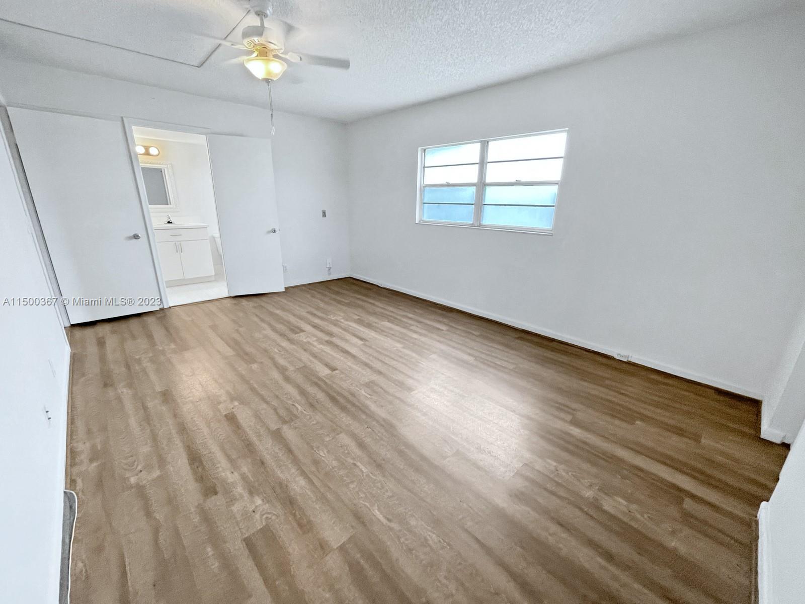 NEW HAMPTON CENTURY VILLAG - Residential