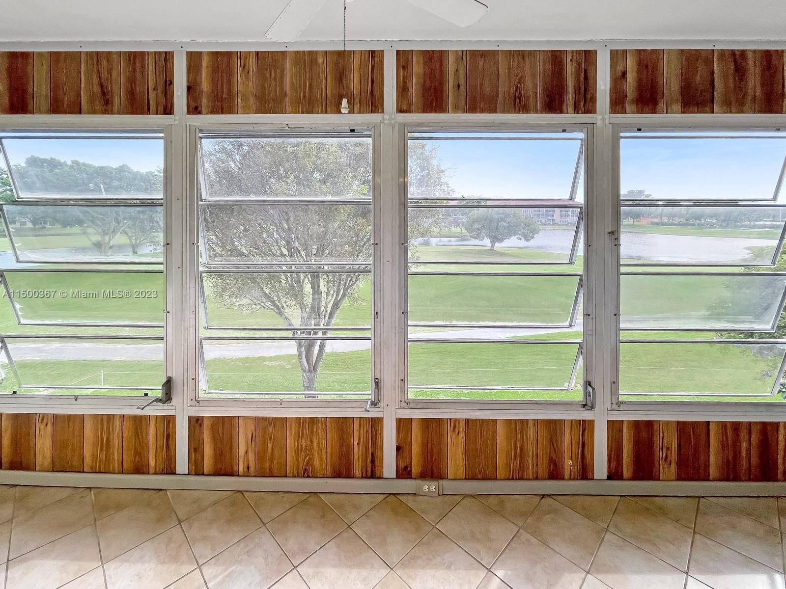NEW HAMPTON CENTURY VILLAG - Residential