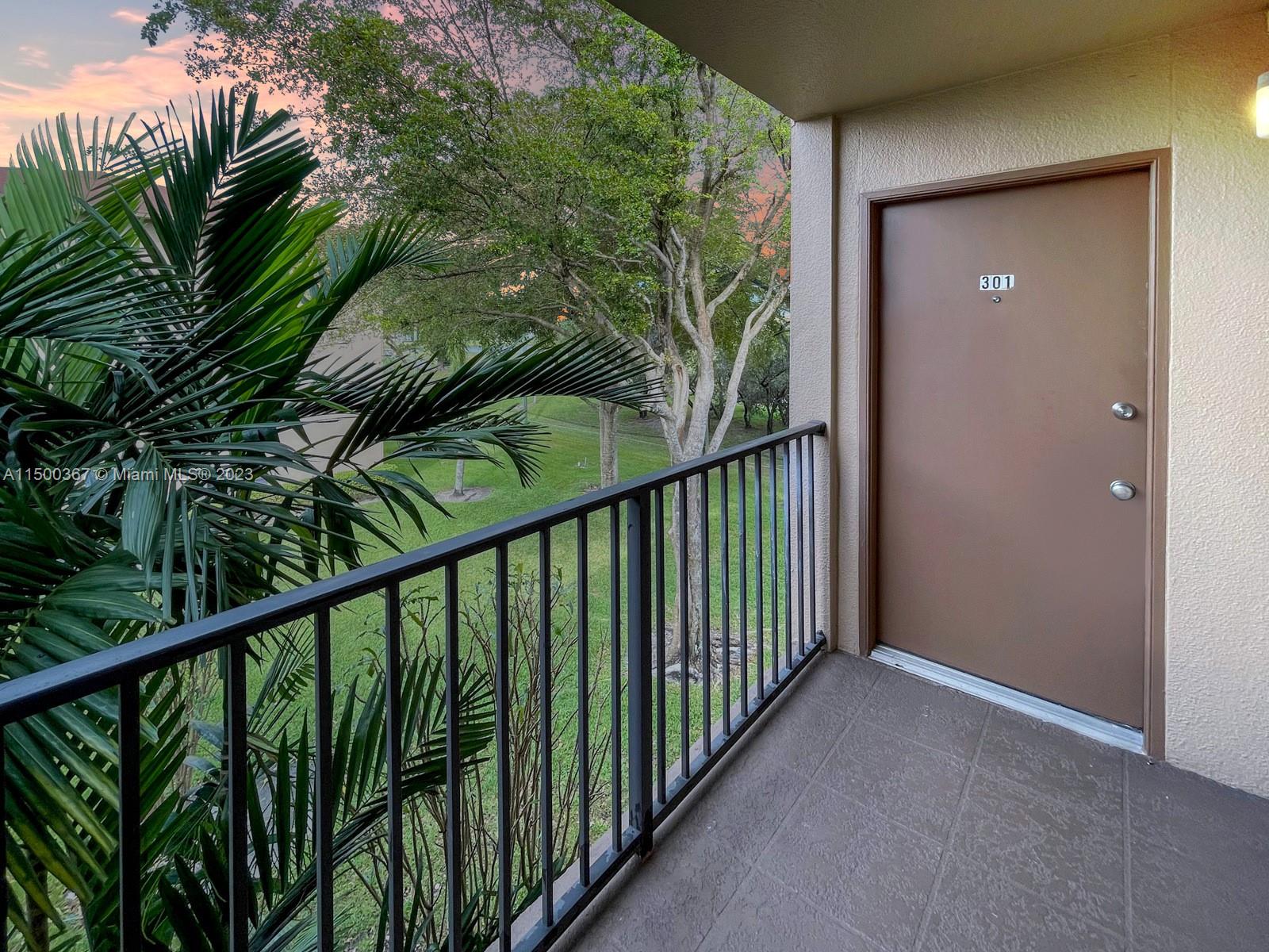 NEW HAMPTON CENTURY VILLAG - Residential