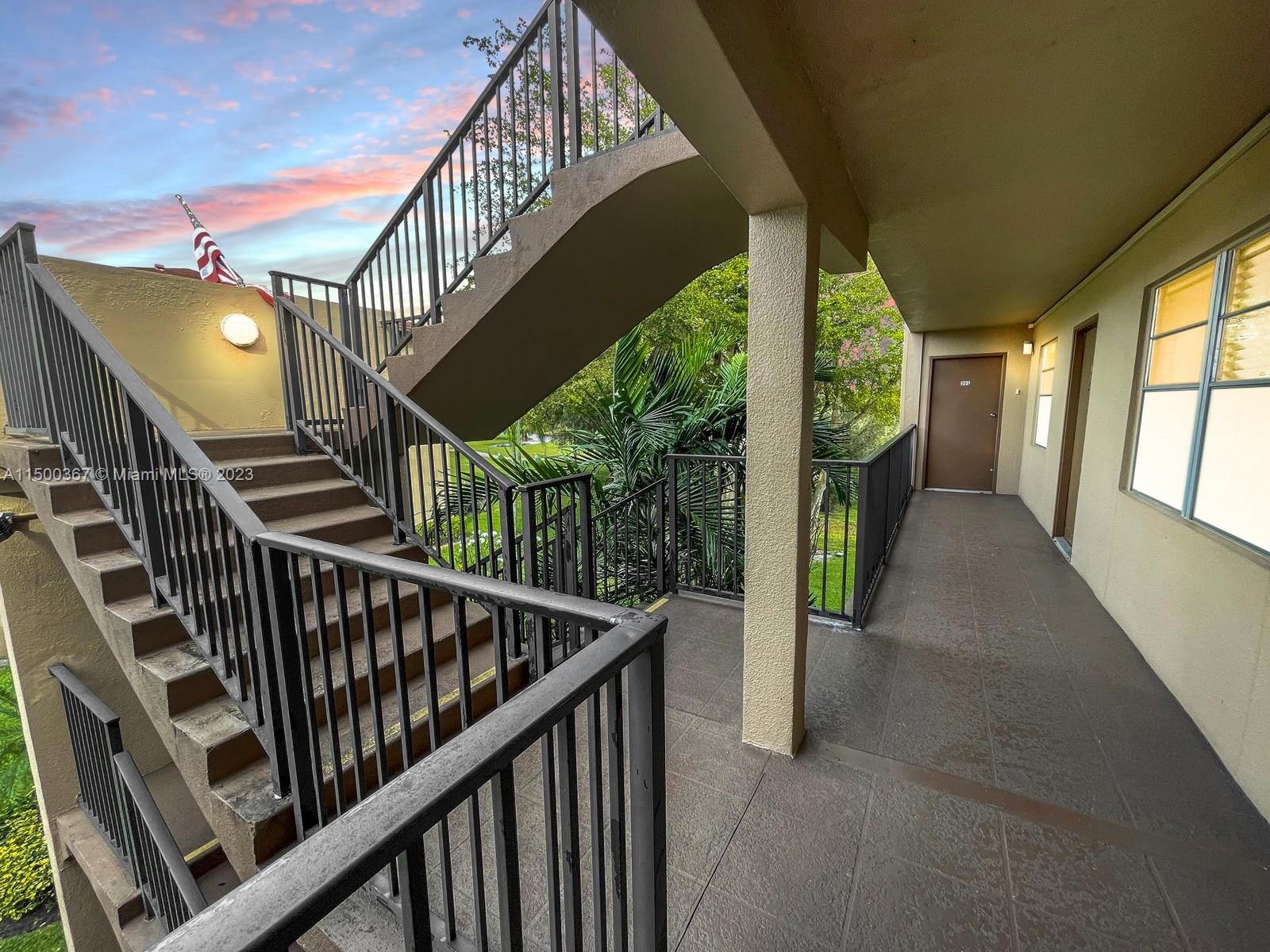NEW HAMPTON CENTURY VILLAG - Residential