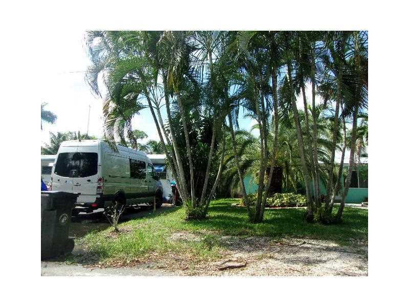 LAUDERDALE ISLES NO 1 31- - Residential